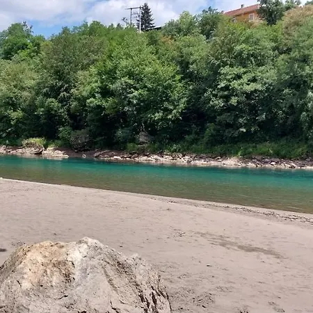 Vikendica Jovanovic 度假居 *