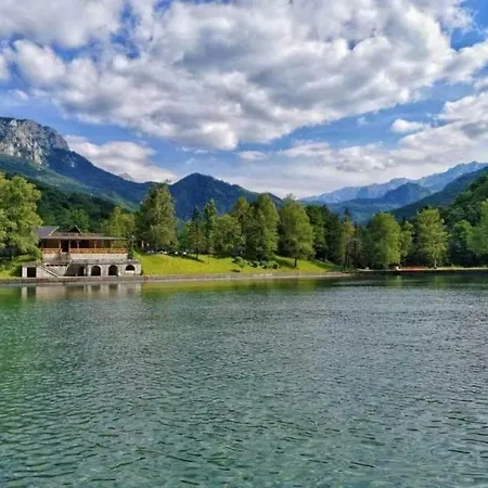 Vikendica Jovanovic * Foca